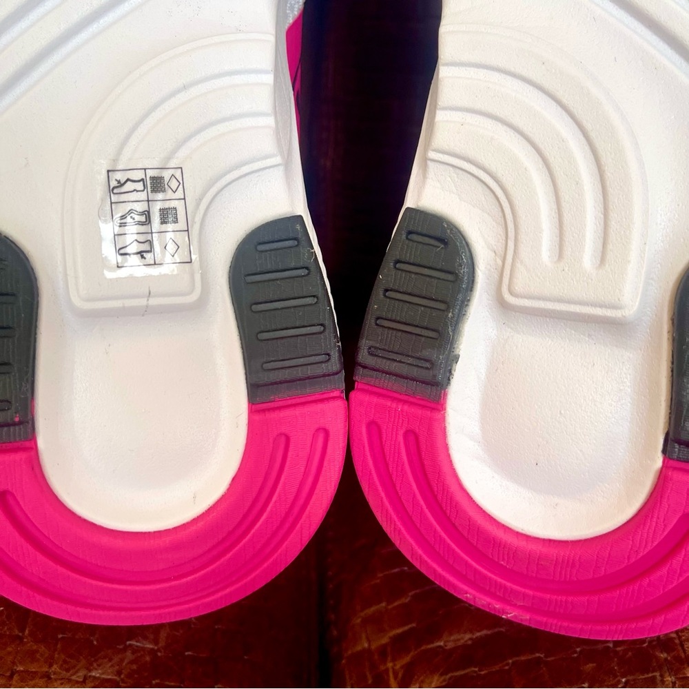 Zumba Train Fitness Trainers Sneakers Designed For High Energy Activities Dance - Picture 15 of 16